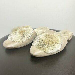 Birdies Champagne Pale Gold Dupioni Satin Pom Poms Songbird Slip On Mules 8.5
